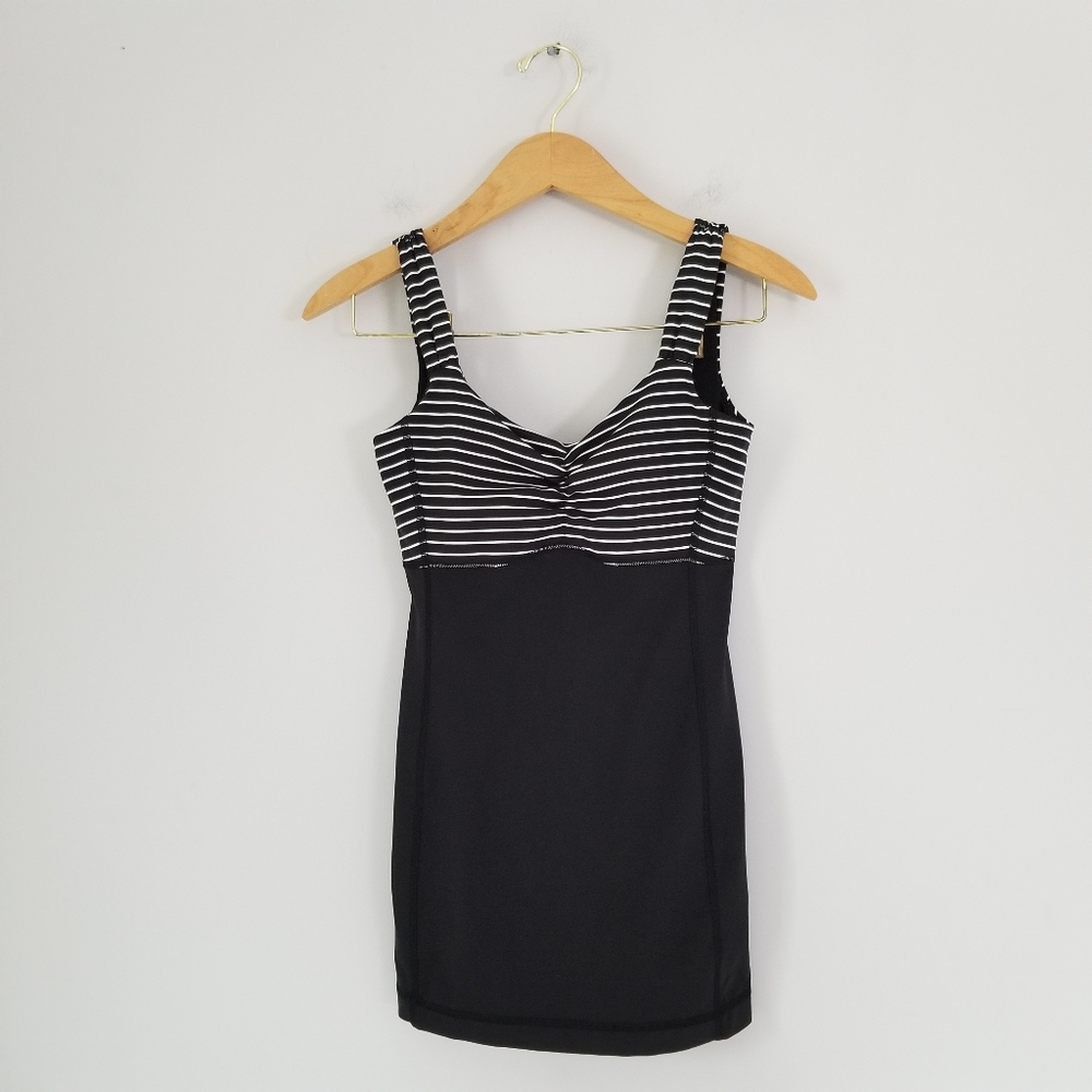 Lululemon Aria Tank II Womens Sz 4 Striped Workout Tank Activewear